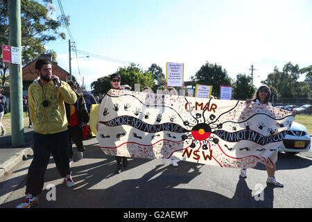 "Sorry Day Rallye – Bring das Kinderheim", organisiert von Großmütter gegen Umzüge NSW. Stockfoto