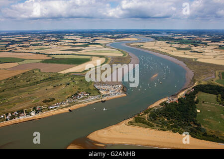 Malerische Luftaufnahme der River Deben in der Nähe von Felixstowe in Suffolk Stockfoto