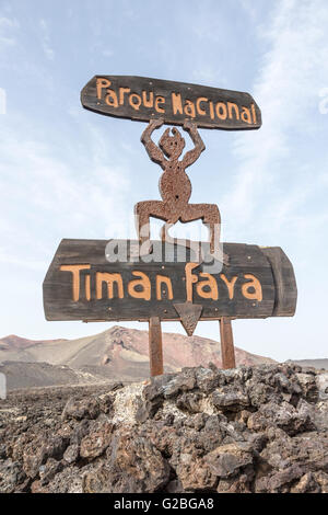 Schild am Eingang zum Parque Zeit Timanfaya, Lanzarote, Kanarische Inseln, Spanien Stockfoto