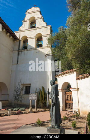 Kalifornien, Mission San Juan Bautista, Pater Junipero Serra statue Stockfoto