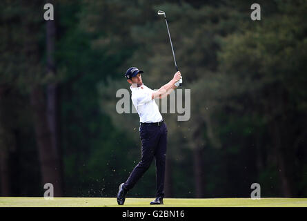 Der Franzose Gregory Bourdy am zweiten Tag der BMW PGA Championship im Wentworth Club, Windsor. DRÜCKEN SIE VERBANDSFOTO. Bilddatum: Freitag, 27. Mai 2016. Siehe PA Geschichte GOLF Wentworth. Das Foto sollte lauten: John Walton/PA Wire. Stockfoto