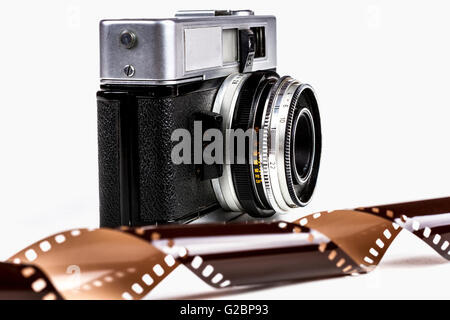 Alten Film-Kamera, Isolated on White Background Stockfoto