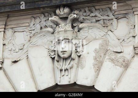 Allegorische Maskaron gewidmet Russischen Eisenbahnen auf die Jugendstil-Gebäude von der Hauptbahnhof in Prag, Tschechische Repu Stockfoto