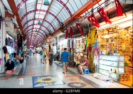 Überdachte Einkaufszentrum Marmaris in der Türkei ...