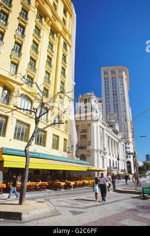 Restaurant in Praca Floriano (Floriano Quadrat), Centro, Rio De Janeiro, Brasilien Stockfoto