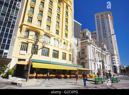 Restaurant in Praca Floriano (Floriano Quadrat), Centro, Rio De Janeiro, Brasilien Stockfoto