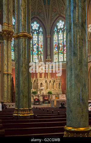 Savannah, Georgia - die Kathedrale St. Johannes des Täufers. Stockfoto