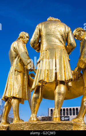 Statue von Matthew Boulton, James Watt und William Murdoch, Birmingham, West Midlands, England, Großbritannien Stockfoto