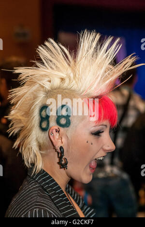 Bournemouth Ink Tattoo Convention, 29. Mai 2010: Harriet Renouf. Stockfoto