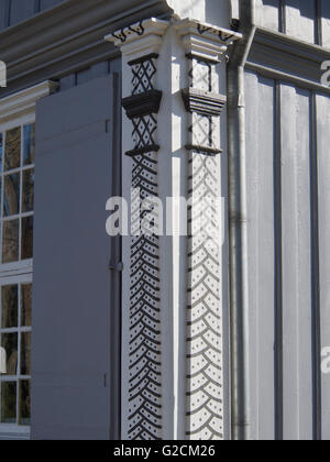 Fälschung malte Spalten, barocke Dekoration auf eine stattliche Holzhaus von ca. 1750, Nordre Skøyen Hovedgård in Oslo Norwegen Stockfoto