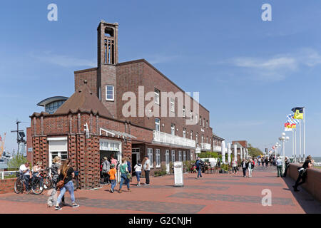 direkt am Meer, South Beach, Wilhelmshaven, Niedersachsen, Deutschland Stockfoto