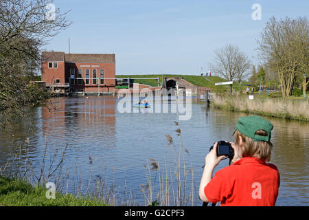 Coastal Pumpstation, Krummhoern, Ostfriesland, Greetsiel, Niedersachsen, Deutschland Stockfoto