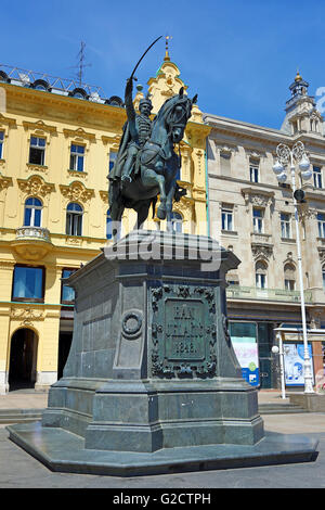 Freiheitsstatue (Josip) Ban Jelacic auf einem Pferd in Ban Jelacic Platz in Zagreb, Kroatien Stockfoto