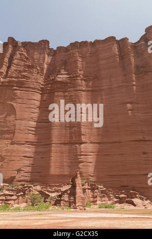 Foto von Felsformationen im Talampaya Nationalpark in Argentinien. Stockfoto