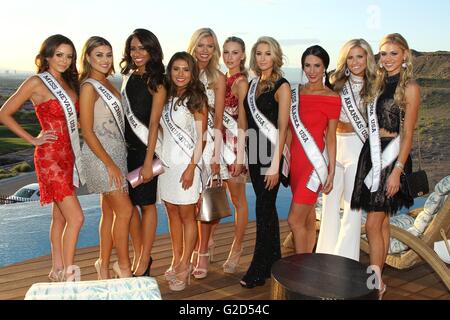 Henderson, NV, USA. 27. Mai 2016. Miss Nevada, USA, Emelina Adams, Miss Pennsylvania USA, Elena LaQuatra, Miss Oregon USA, Natriana Shorter, Miss Washington USA, Kelsey Schmidt, Miss Minnesota USA, Bridget Jacobs, Miss Idaho USA, Sydney Halper, Miss Iowa USA, Alissa Morrison, Miss Alaska USA, Ariane Audett, Miss Arkansas USA, Abby Floyd, Miss Arizona USA, Chelsea Myers bei einem öffentlichen Auftritt für Miss USA 2016 Willkommen Empfang, Waters Edge Show Home , Henderson, NV 27. Mai 2016. Bildnachweis: James Atoa/Everett Collection/Alamy Live-Nachrichten Stockfoto