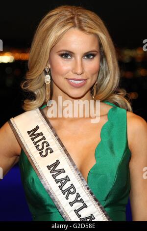 Henderson, NV, USA. 27. Mai 2016. Verpassen Sie Maryland USA, Christina Denny bei einem öffentlichen Auftritt für Miss USA 2016 Welcome Reception, Waters Edge Show Home, Henderson, NV 27. Mai 2016. Bildnachweis: James Atoa/Everett Collection/Alamy Live-Nachrichten Stockfoto