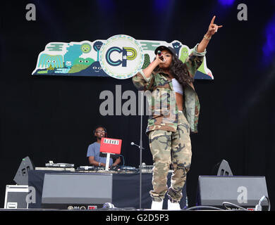 Southampton, Hampshire, UK. 28. Mai 2016. Gemeine Volk: Melesha O'Garro besser bekannt unter ihrem Künstlernamen Lady Leshurr, ist ein Rapper, Sänger und Produzent aus Birmingham, England. Sie ist bekannt für seine Königin Rede Serie des Freestyles, das, die dritte im Jahr 2015 virale ging. zeigt die Menge von 10.000 Menschen an dieser Jahre gemeine Volk Credit: Uknip/Alamy Live-Nachrichten Stockfoto