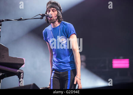 Leicester, UK. 28. Mai 2016. Kasabian führen an der Leicester City King Power Fußballstadion in der Feier von Leicester City Gewinn der Premier League-Titel, Leicester 28.05.2016 Credit: Gary Mather/Alamy Live News Stockfoto