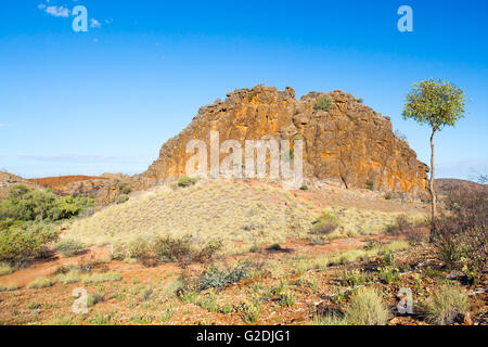 Corroboree Rock in East Macdonnell Ranges in der Nähe von Alice Springs, Northern Territory, Australien Stockfoto