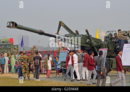 155 mm Bofors Kanone, die wichtigsten Artillerie Kanone von der indischen Armee, während der Anzeige am Tag der indischen Armee, Kolkata, Westbengalen, Indien Stockfoto