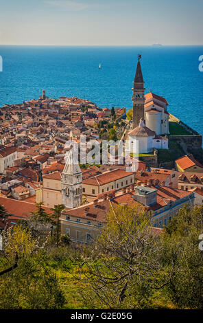 Slowenien-Küste und Kras Piran - Kathedrale von den Wänden anzeigen Stockfoto