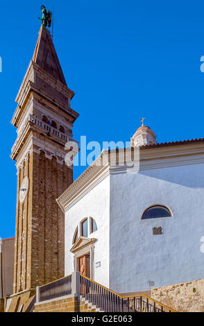 Slowenien-Küste und Kras Piran - St George Kathedrale Stockfoto