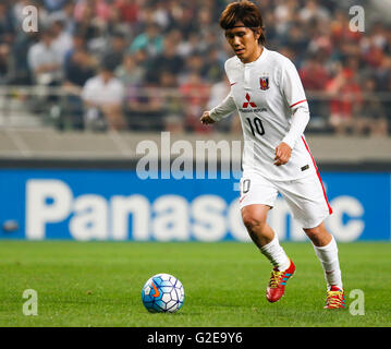 Seoul, Südkorea. 25. Mai 2016. Yosuke Kashiwagi (rot) Fußball: AFC Champions League 2016 rund 16 2. Bein match zwischen FC Seoul 3(7-6) 2 Urawa Reds in Seoul World Cup Stadium in Seoul, Südkorea. © Jone Kim/AFLO/Alamy Live-Nachrichten Stockfoto