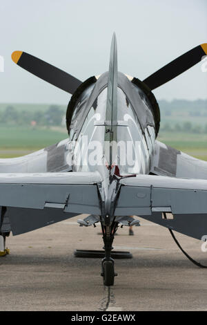 IWM Duxford, Cambridgeshire UK. 29. Mai 2016. Um das neu-transformierten American Air Museum zu feiern, erzählt The American Air Show von amerikanischen und britischen Zusammenarbeit mehr als 100 Jahren zeigen die Auswirkungen der amerikanischen Truppen in Duxford und der östlichen Region von WW1 bis zum heutigen Tag. Dynamische Flugvorführungen besetzen den Himmel und Reenactments Geschichte erzählen die Geschichte auf dem Boden. Bildnachweis: Malcolm Park Leitartikel/Alamy Live-Nachrichten. Stockfoto