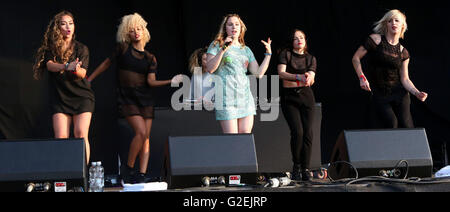 Southampton, Hampshire, UK. 29. Mai 2016. Kathleen Anne Brien erklingt in Southampton gemeine Volk (besser bekannt als Katy B, ist ein englischer Singer-Songwriter und Musiker in diesem Jahre gemeine Volk in Southampton Credit: Uknip/Alamy Live-Nachrichten Stockfoto