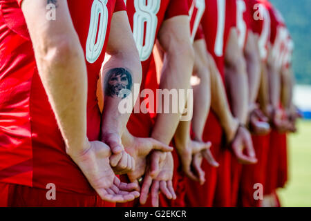 Kranzach, Österreich. 28. Mai 2016. Tschechische Fußball-Team-Spieler posieren für die Fotografen während des Trainingslagers in Kranzach, Österreich, 28. Mai 2016, vor der UEFA EURO 2016-Fußball-Europameisterschaft, moderiert von Frankreich. © David Tanecek/CTK Foto/Alamy Live-Nachrichten Stockfoto