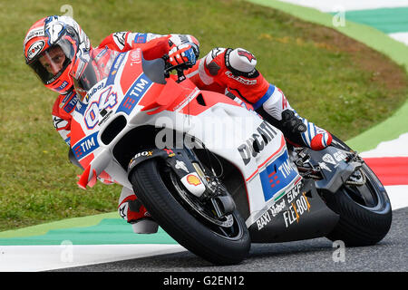 Scarperia, Italien. 20. Mai 2016. Andrea Dovizioso aus Italien und Ducati Team rundet die Biegung während der FP Gran Premio d ' Italia TIM 2016 MotoGP in Scarperia (Firenze) Italien. © Marco Iorio/Pacific Press/Alamy Live-Nachrichten Stockfoto