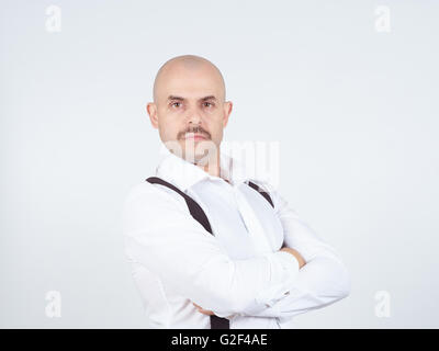 Buisnessman mit verschränkten Armen.  Business Konzeptarbeit Stockfoto