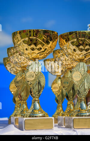 Goldene Trophäe Pokal Stockfoto