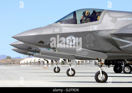 Drei F-35 b Lightning II von VMFA-121 bereit zum Abflug vom Marine Corps Air Station Yuma, Arizona. Stockfoto