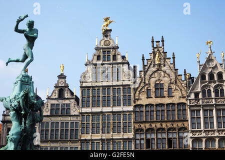 Brabo-Brunnen, Grote Markt, Antwerpen Stockfoto