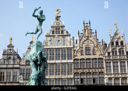 Brabo-Brunnen, Grote Markt, Antwerpen Stockfoto