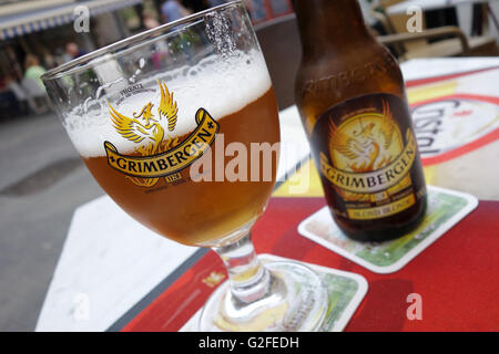 ein Glas des belgischen Grimbergen Bier Stockfoto