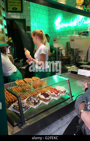 Crème De La Crème, eine Eisdiele in Antwerpen, Belgien Stockfoto