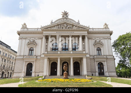 Die Fassade das Mahen-Theater in Brunn, Tschechische Republik. Stockfoto