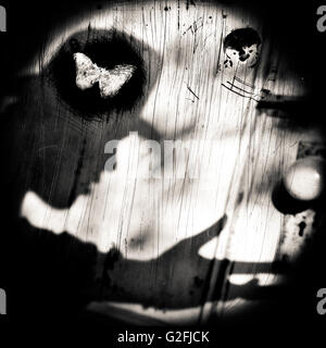 Mann trägt Bowler Hut Schatten Stockfoto