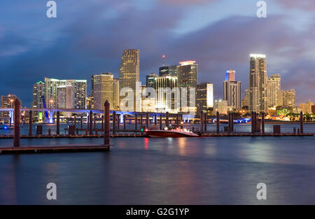 Skyline von Miami von Watson Island aus gesehen Stockfoto