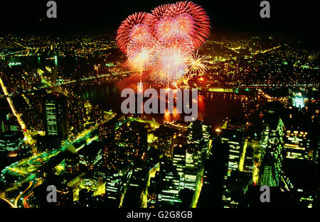 Brooklyn Bridge Centennial Celebration (1983), fotografiert von der Spitze des World Trade Center Stockfoto