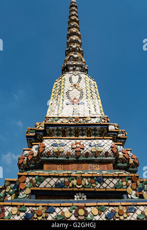 Phra Chedi Rai Stupa im Tempel Wat Pho (Wat Po), Bangkok, Thailand Stockfoto