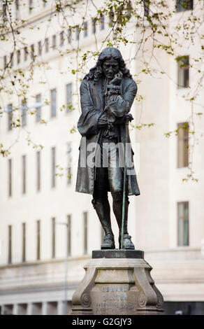 Bronzestatue von Edward Colston 1636 - 1721 Bristol Stadtzentrum - Colston war ein Kaufmann, Philanthrop und Slave Händler Stockfoto