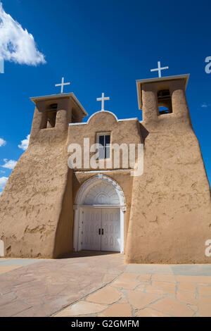 Missionskirche San Francisco de Asis, National Historic Landmark, gegründet 1772, Ranchos de Taos, New Mexico, USA Stockfoto