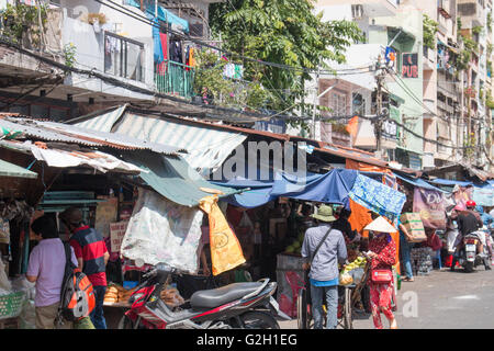 Marktstände in Ho-Chi-Minh-Stadt, ehemals Saigon, Vietnam, Asien Stockfoto