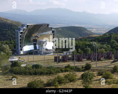 Solarstation von Odeillo, im Süden von Frankreich, produzieren Strom mit der Sonne Stockfoto