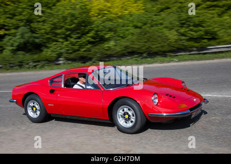 Ferrari 246GT Dino 246 GT Series auf dem Pendle Power Fest, einer klassischen, Veteranen- und Traditionsmesse im Nelson & Colne College, Barrowford, Lancashire, Stockfoto