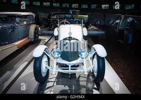 STUTTGART, Deutschland - 19. März 2016: Sportwagen Mercedes 10/40 PS, 1923. Mercedes-Benz Museum. Stockfoto