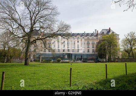 Versailles, Paris, Frankreich. 21. April 2016. Irland national Football Team Hauptquartier für die Euro 2016-Fußball-Turnier. Hotel Trianon Palace © Aktion Plus Sport/Alamy Live-Nachrichten Stockfoto